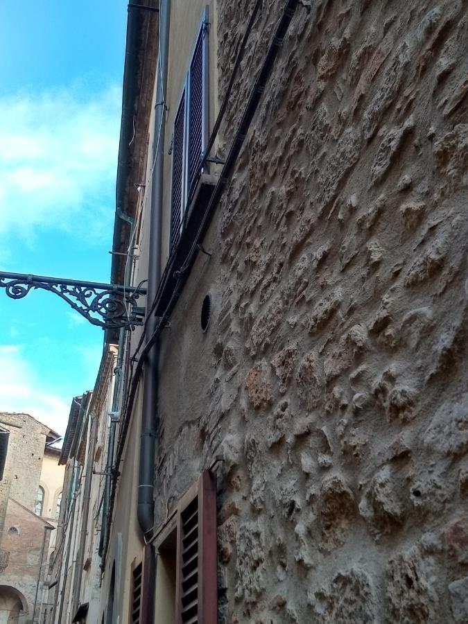 Appartamento Il Mandorlo Nel Centro Di וולטרה מראה חיצוני תמונה